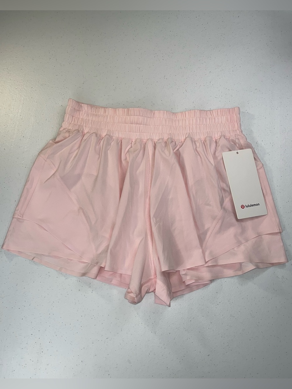 NWT Lululemon Shake It Out High-Rise Run Shorts 2.5” Pink Pearl M